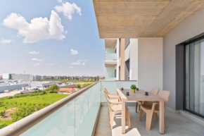 Jolie Flat, Oradea